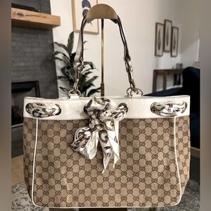 GUCCI Positano Tote Bag 12”x16”x4”, scarf included